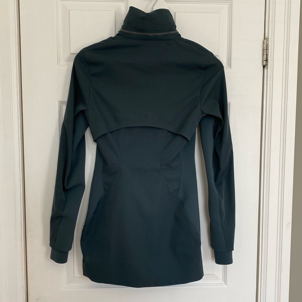 Lululemon Rain Jacket - Picture 8 of 13
